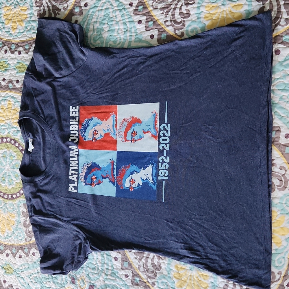 NWOT Queen Elizabeth Shirt